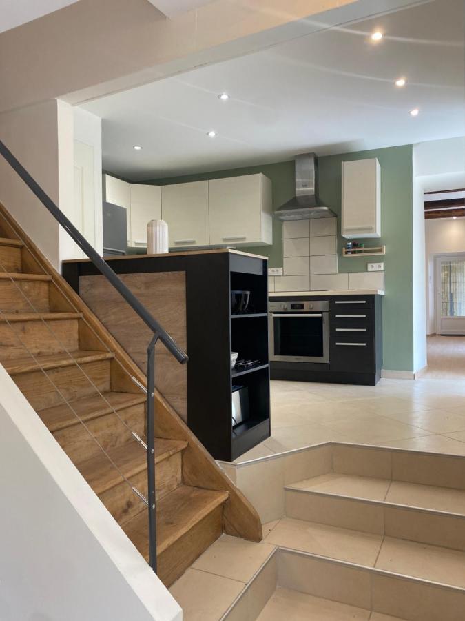 Gite 4 Etoiles - La Maison De Paul Coussergues Esterno foto