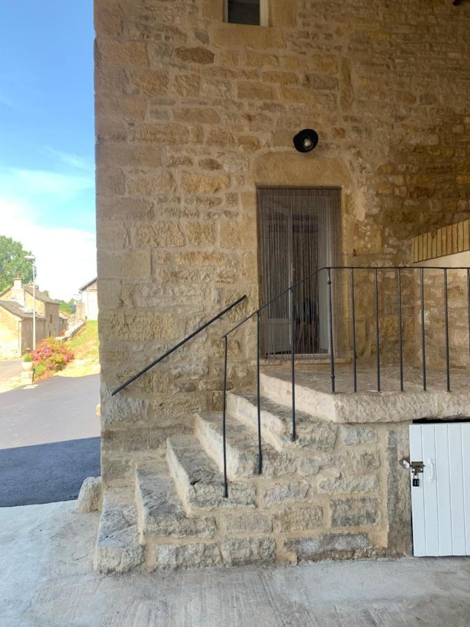 Gite 4 Etoiles - La Maison De Paul Coussergues Esterno foto